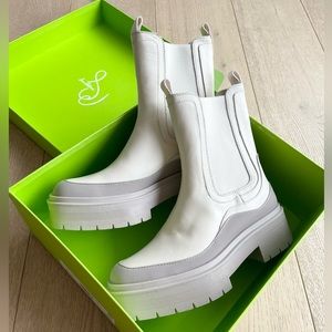 Sam Edelman Lulia Leather Boots in Modern Ivory, size 8
